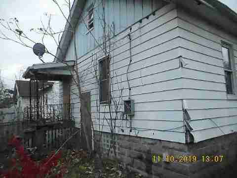 12090 Roselawn (10)_m.jpg